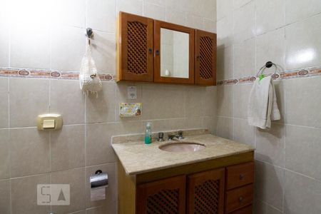 Banheiro da Suíte de casa à venda com 3 quartos, 162m² em Jardim São Jorge, Guarulhos