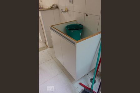 Apartamento à venda com 70m², 2 quartos e 2 vagas Apartamento à venda com 70m², 2 quartos e 2 vagasArmário