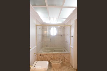 Apartamento à venda com 220m², 3 quartos e 2 vagasBanheiro Suíte