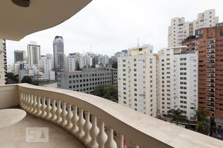 Apartamento à venda com 220m², 3 quartos e 2 vagasVaranda
