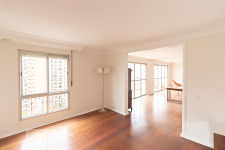 Apartamento à venda com 220m², 3 quartos e 2 vagasSala