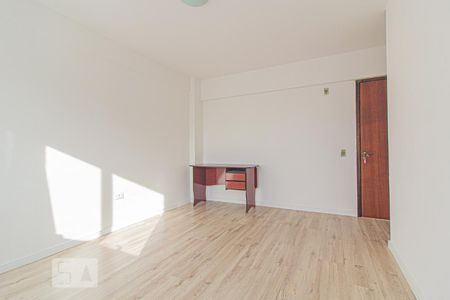 Sala de apartamento para alugar com 1 quarto, 40m² em Centro, Curitiba
