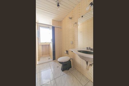 Banheiro de apartamento para alugar com 1 quarto, 40m² em Centro, Curitiba