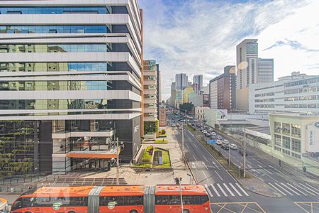 Vista do Quarto de apartamento para alugar com 1 quarto, 40m² em Centro, Curitiba