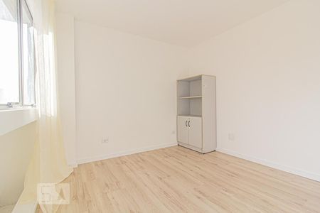Quarto de apartamento para alugar com 1 quarto, 40m² em Centro, Curitiba