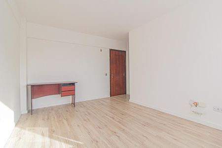 Sala de apartamento para alugar com 1 quarto, 40m² em Centro, Curitiba