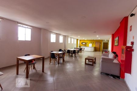 Apartamento para alugar com 60m², 3 quartos e 1 vagaÁrea comum - Salão de festas