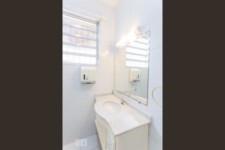 Casa para alugar com 165m², 3 quartos e 2 vagas Casa para alugar com 165m², 3 quartos e 2 vagasBanheiro