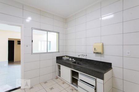 Casa para alugar com 165m², 3 quartos e 2 vagas Casa para alugar com 165m², 3 quartos e 2 vagasCozinha