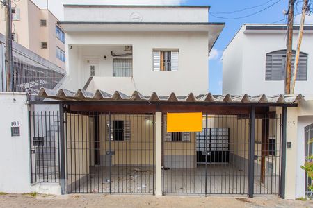 Casa para alugar com 165m², 3 quartos e 2 vagas Casa para alugar com 165m², 3 quartos e 2 vagasFachada
