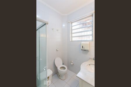 Casa para alugar com 165m², 3 quartos e 2 vagas Casa para alugar com 165m², 3 quartos e 2 vagasBanheiro