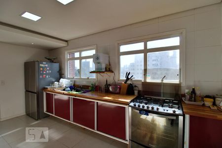Apartamento à venda com 317m², 4 quartos e 5 vagasCozinha