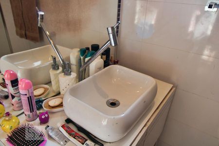 Apartamento à venda com 317m², 4 quartos e 5 vagasBanheiro da Suíte 3