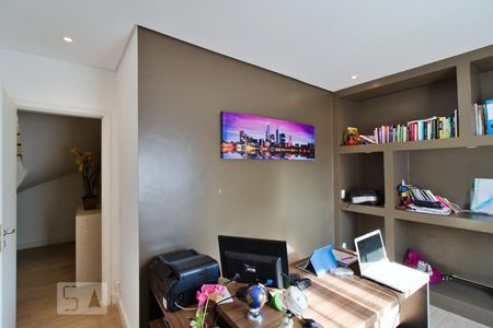 Apartamento à venda com 317m², 4 quartos e 5 vagasQuarto 4