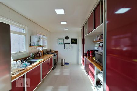 Apartamento à venda com 317m², 4 quartos e 5 vagasCozinha