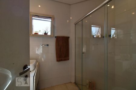 Apartamento à venda com 317m², 4 quartos e 5 vagasBanheiro da Suíte 3