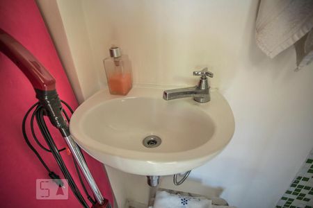 Apartamento à venda com 56m², 2 quartos e 1 vaga Apartamento à venda com 56m², 2 quartos e 1 vagaBanheiro de Serviço - Torneira