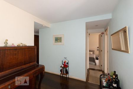 Apartamento à venda com 83m², 2 quartos e 1 vagaSala