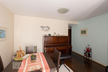 Apartamento à venda com 83m², 2 quartos e 1 vagaSala