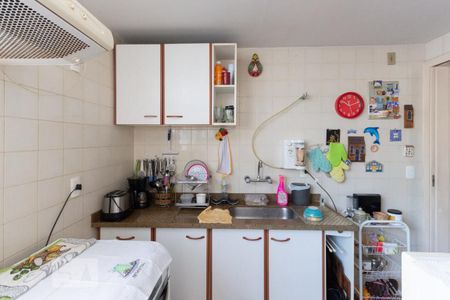 Apartamento à venda com 83m², 2 quartos e 1 vagaCozinha e Área de Serviço