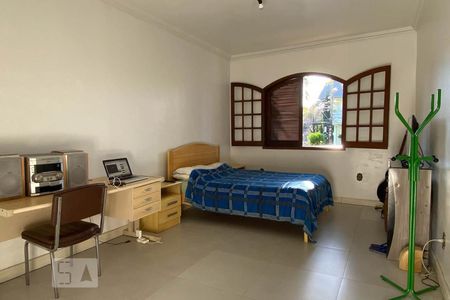 Casa à venda com 560m², 6 quartos e 5 vagasQuarto 3