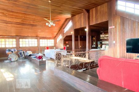 Casa à venda com 560m², 6 quartos e 5 vagasSalão de Festas/Sótão