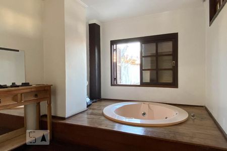 Casa à venda com 560m², 6 quartos e 5 vagasSuíte 2