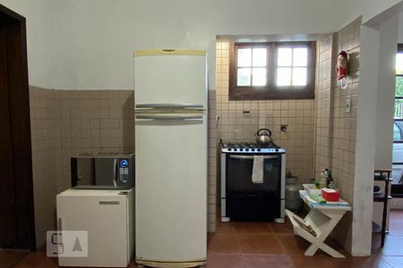 Casa à venda com 560m², 6 quartos e 5 vagasCozinha 2