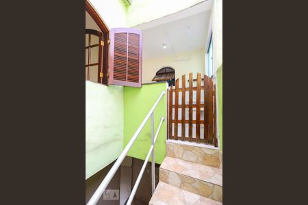 Casa para alugar com 80m², 2 quartos e sem vagaEntrada