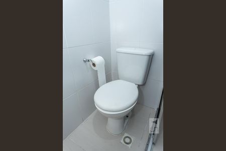 Apartamento à venda com 65m², 2 quartos e 1 vagaDetalhe banheiro