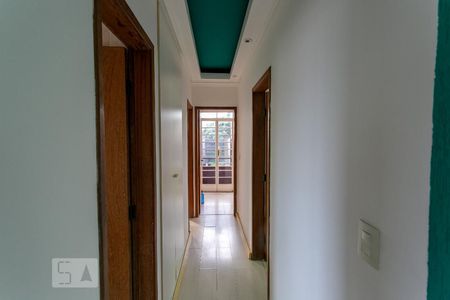 Corredor de apartamento para alugar com 3 quartos, 110m² em Concórdia, Belo Horizonte