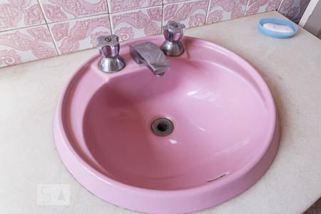 Casa à venda com 400m², 5 quartos e 2 vagasBanheiro social 1