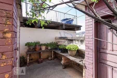 Casa à venda com 400m², 5 quartos e 2 vagasQuintal