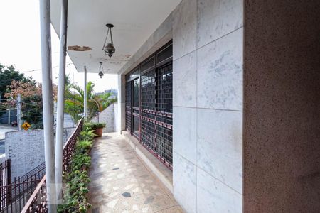 Casa à venda com 400m², 5 quartos e 2 vagasVaranda da sala 4