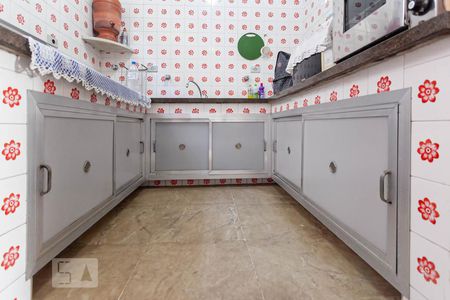 Casa à venda com 400m², 5 quartos e 2 vagasCozinha