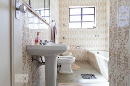 Casa à venda com 400m², 5 quartos e 2 vagasBanheiro social 2