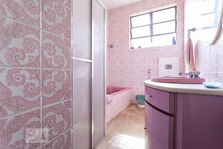 Casa à venda com 400m², 5 quartos e 2 vagasBanheiro social 1