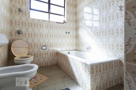 Casa à venda com 400m², 5 quartos e 2 vagasBanheiro social 2