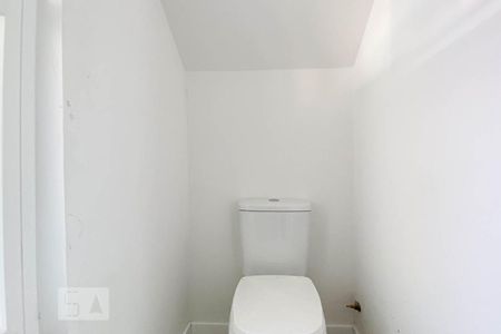Lavabo de casa de condomínio à venda com 3 quartos, 285m² em Vila Assunção, Porto Alegre