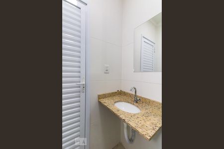 Banheiro de apartamento para alugar com 1 quarto, 37m² em Vila Maria Alta, São Paulo