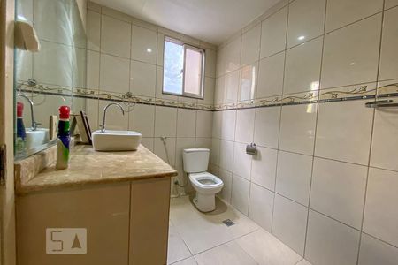 Apartamento à venda com 89m², 2 quartos e sem vagaBanheiro da Suíte