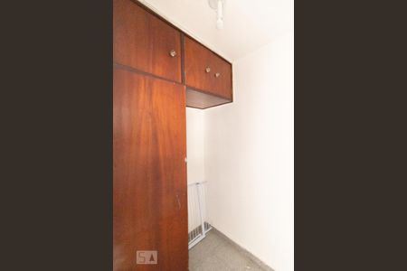 Apartamento para alugar com 69m², 2 quartos e sem vaga Apartamento para alugar com 69m², 2 quartos e sem vagaQuarto de Serviço