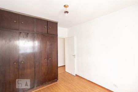 Quarto 1 de apartamento para alugar com 2 quartos, 69m² em Pinheiros, São Paulo