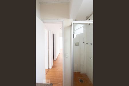 Apartamento para alugar com 69m², 2 quartos e sem vaga Apartamento para alugar com 69m², 2 quartos e sem vagaBanheiro