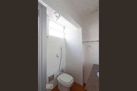 Apartamento para alugar com 69m², 2 quartos e sem vaga Apartamento para alugar com 69m², 2 quartos e sem vagaBanheiro