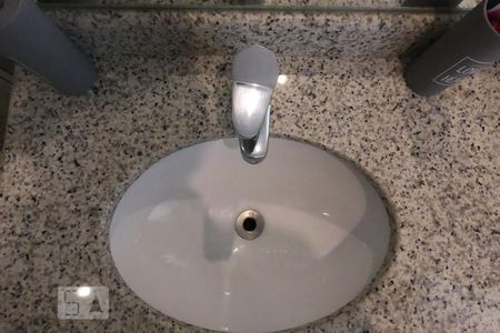 Apartamento à venda com 85m², 1 quarto e 2 vagasBanheiro da Suíte