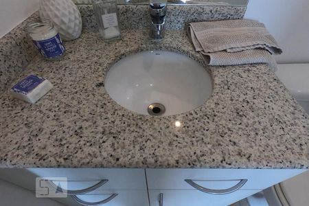 Apartamento à venda com 85m², 1 quarto e 2 vagasBanheiro