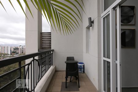 Apartamento à venda com 85m², 1 quarto e 2 vagasVaranda