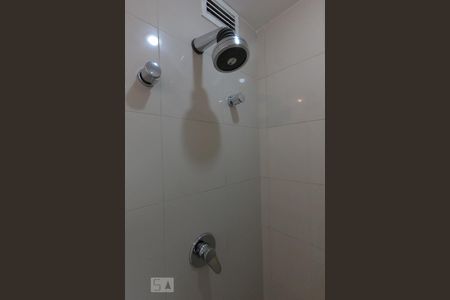 Apartamento à venda com 85m², 1 quarto e 2 vagasBanheiro