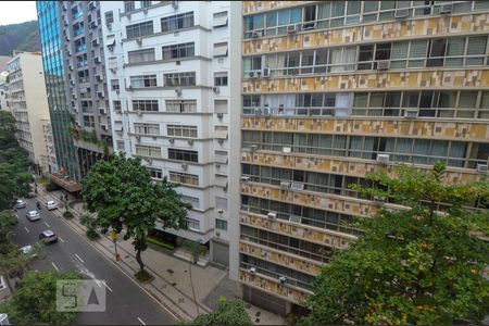 Vista da Sala de apartamento para alugar com 3 quartos, 130m² em Copacabana, Rio de Janeiro